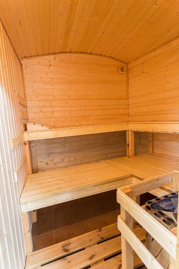 Attic Rooms Tábor Buitenkant foto